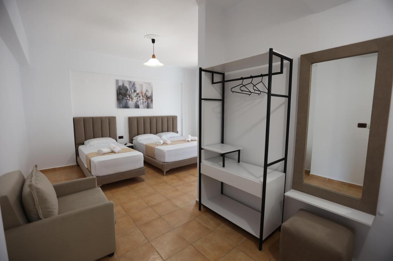 Hotel De Ksamil Eksteriør bilde